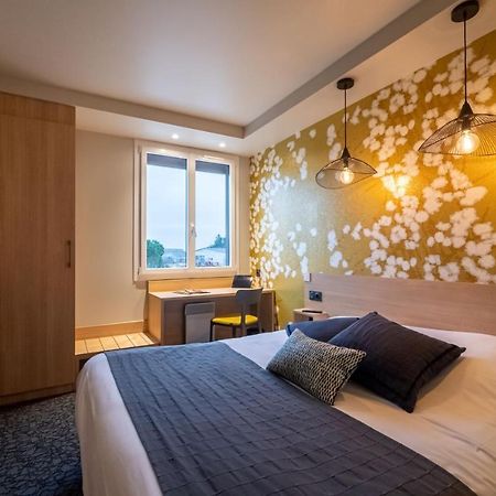 Sous Les Pins Hotell Étoile-sur-Rhône Exteriör bild