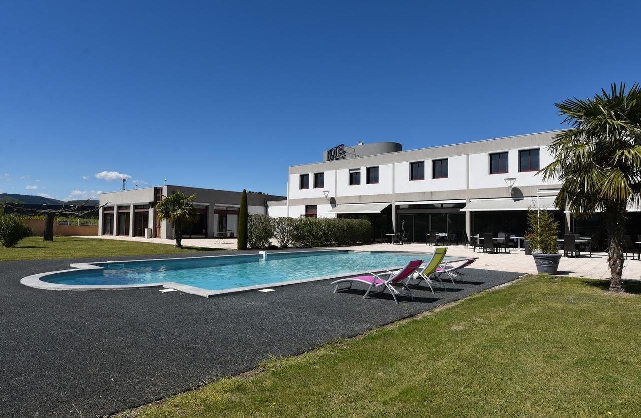 Sous Les Pins Hotell Étoile-sur-Rhône Exteriör bild