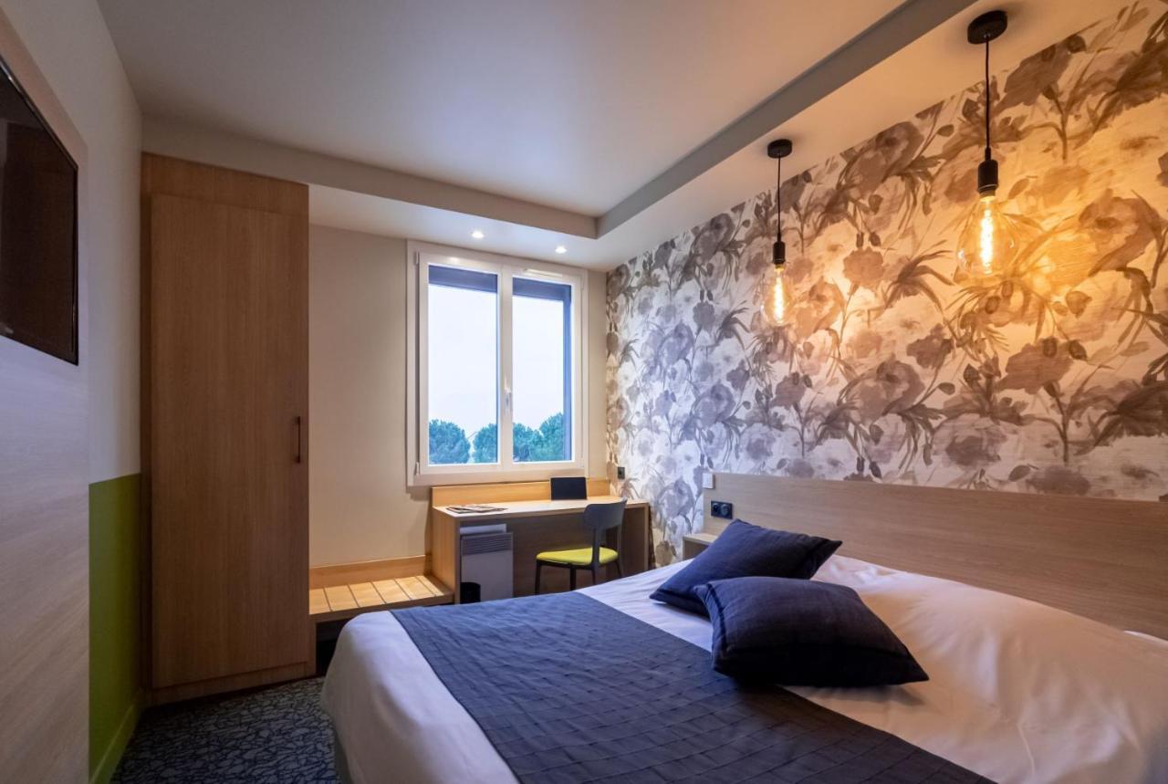 Sous Les Pins Hotell Étoile-sur-Rhône Exteriör bild