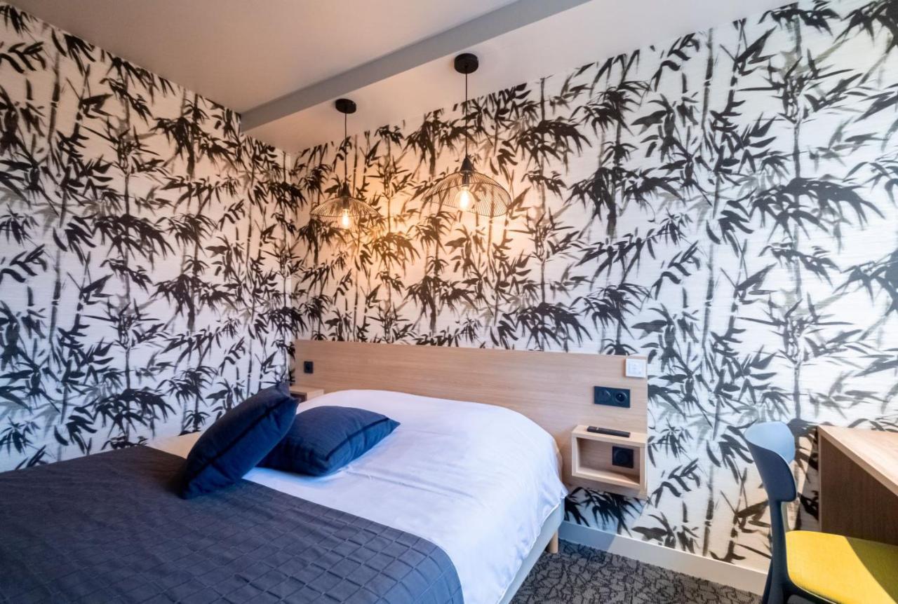 Sous Les Pins Hotell Étoile-sur-Rhône Exteriör bild